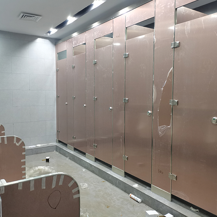 公共卫生间隔断效果图